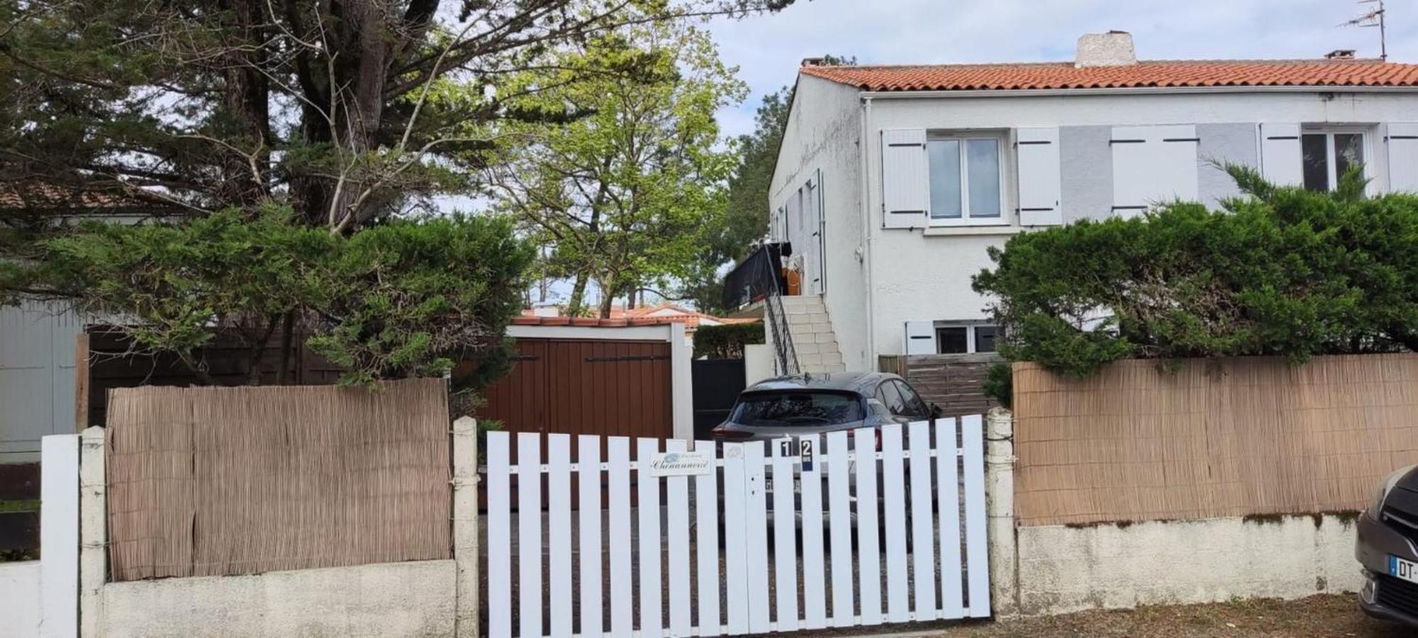 Apartment Spacious Quiet Nest With Garden Near The Sea *