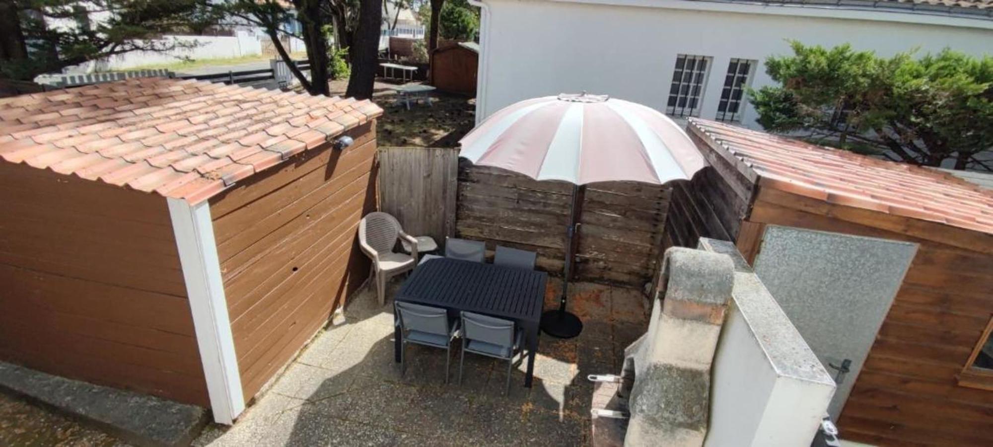 Spacious Quiet Nest With Garden Near The Sea